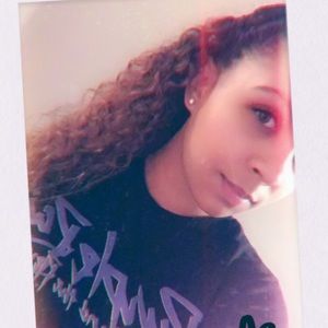 Meet your Posher, Alyssa